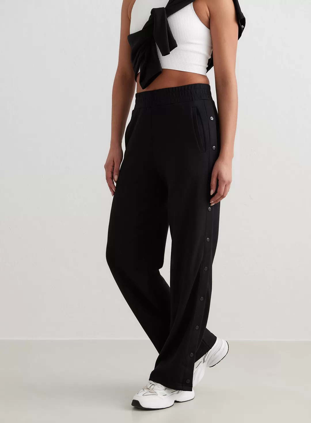 AIM’N Comfy Buttoned Pants Black Hot