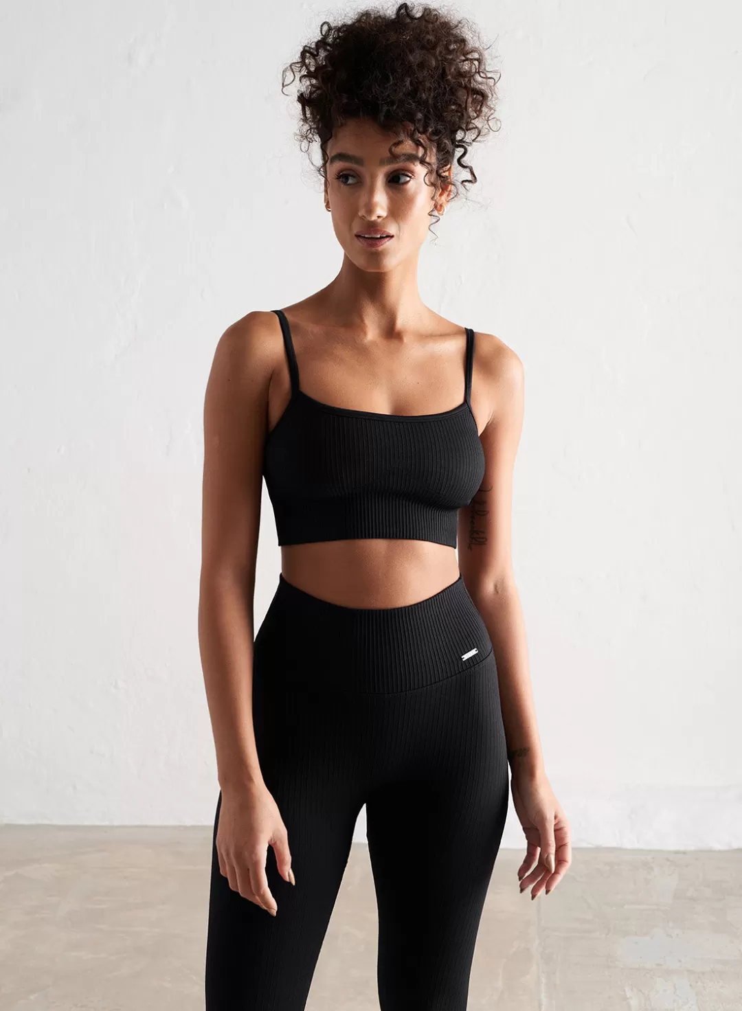 AIM’N Ribbed Seamless Strap Bra Black Clearance