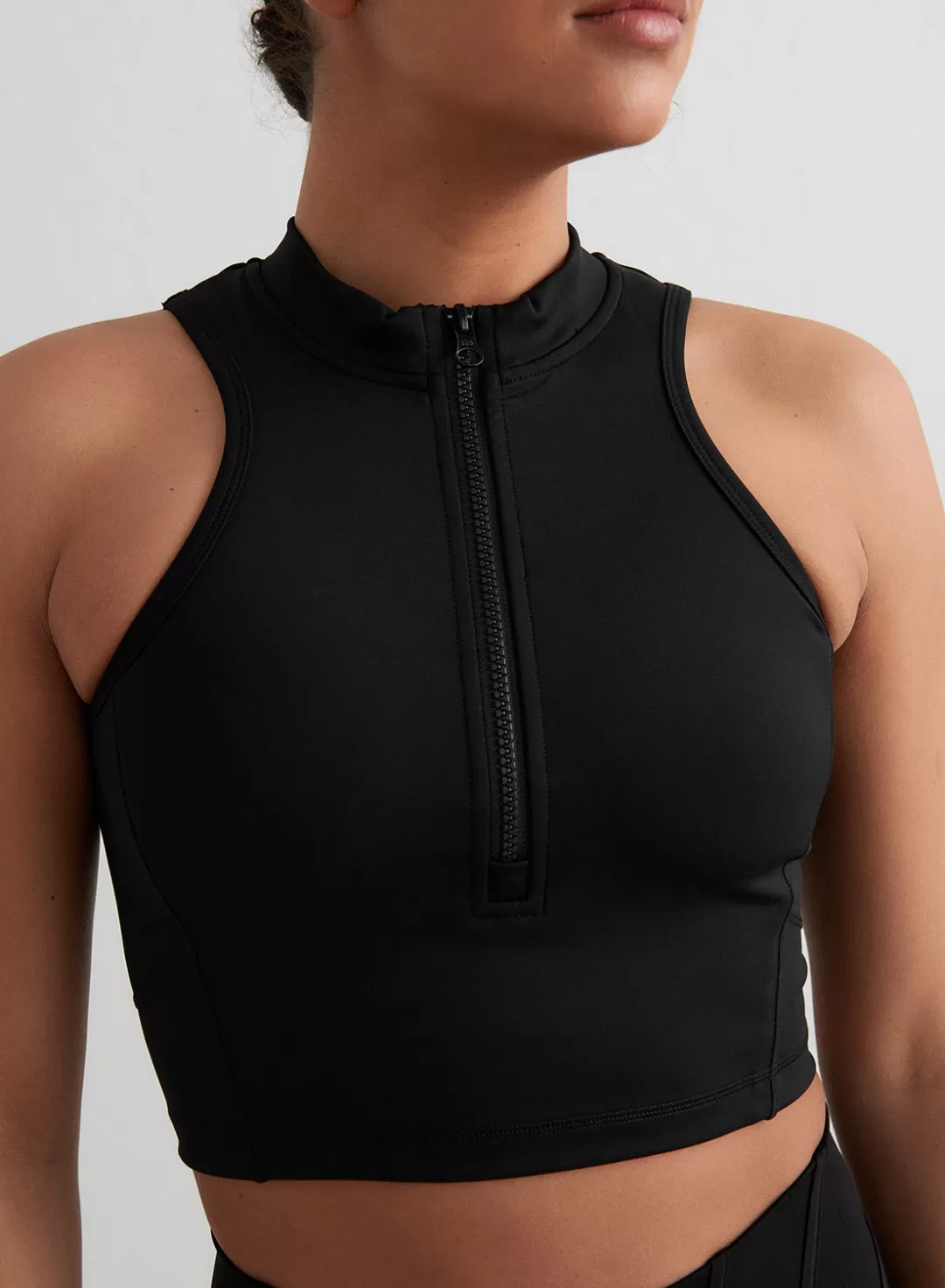 AIM’N Black Sculpting Racer Front Zip Top New