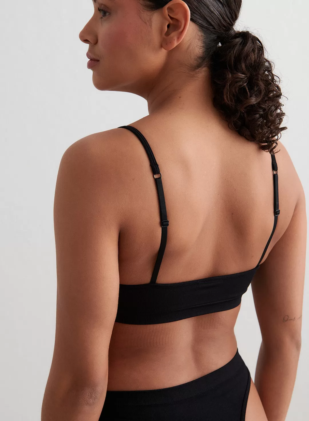 AIM’N Seamless Bra Black Shop