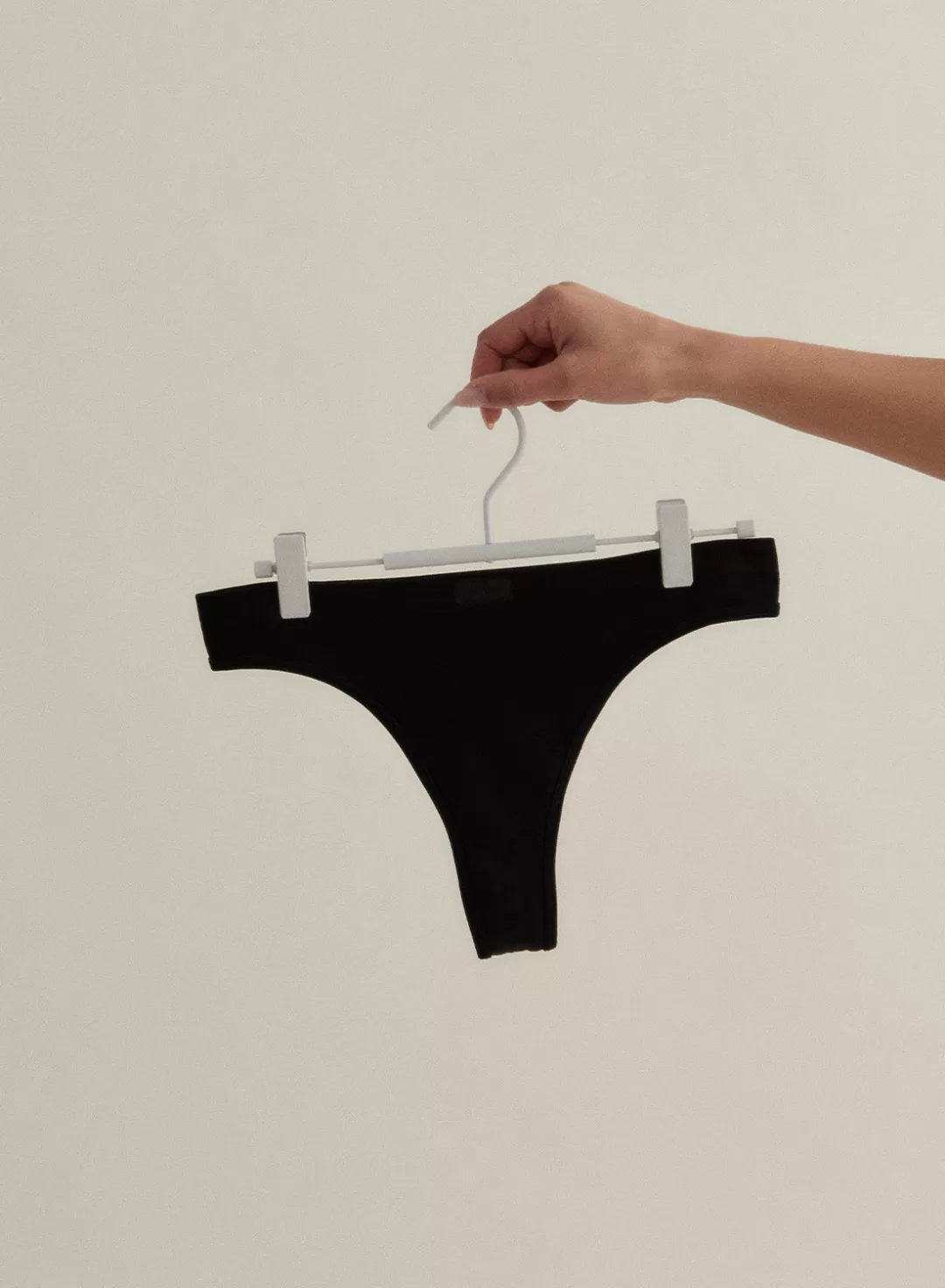 AIM’N Seamless Thong Black Cheap