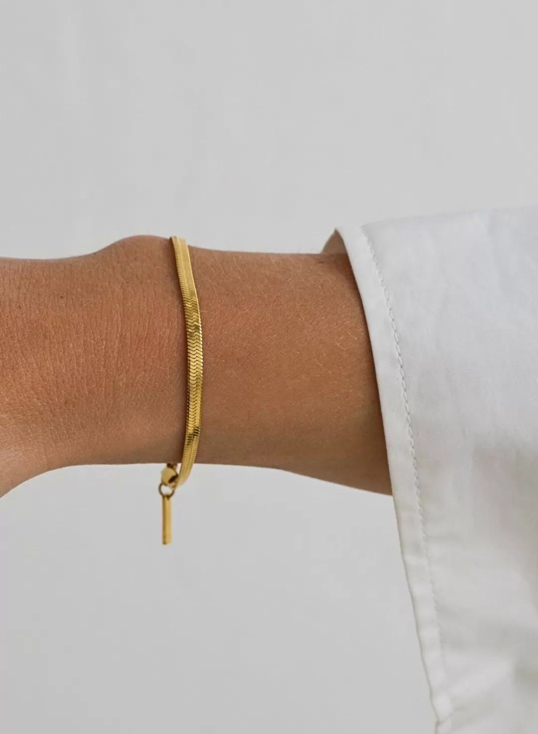 AIM’N Waterproof Bracelet Gold Shop