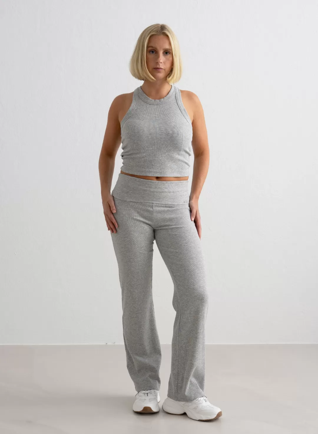 AIM’N Ease Ribbed Petite Pants Grey melange Shop