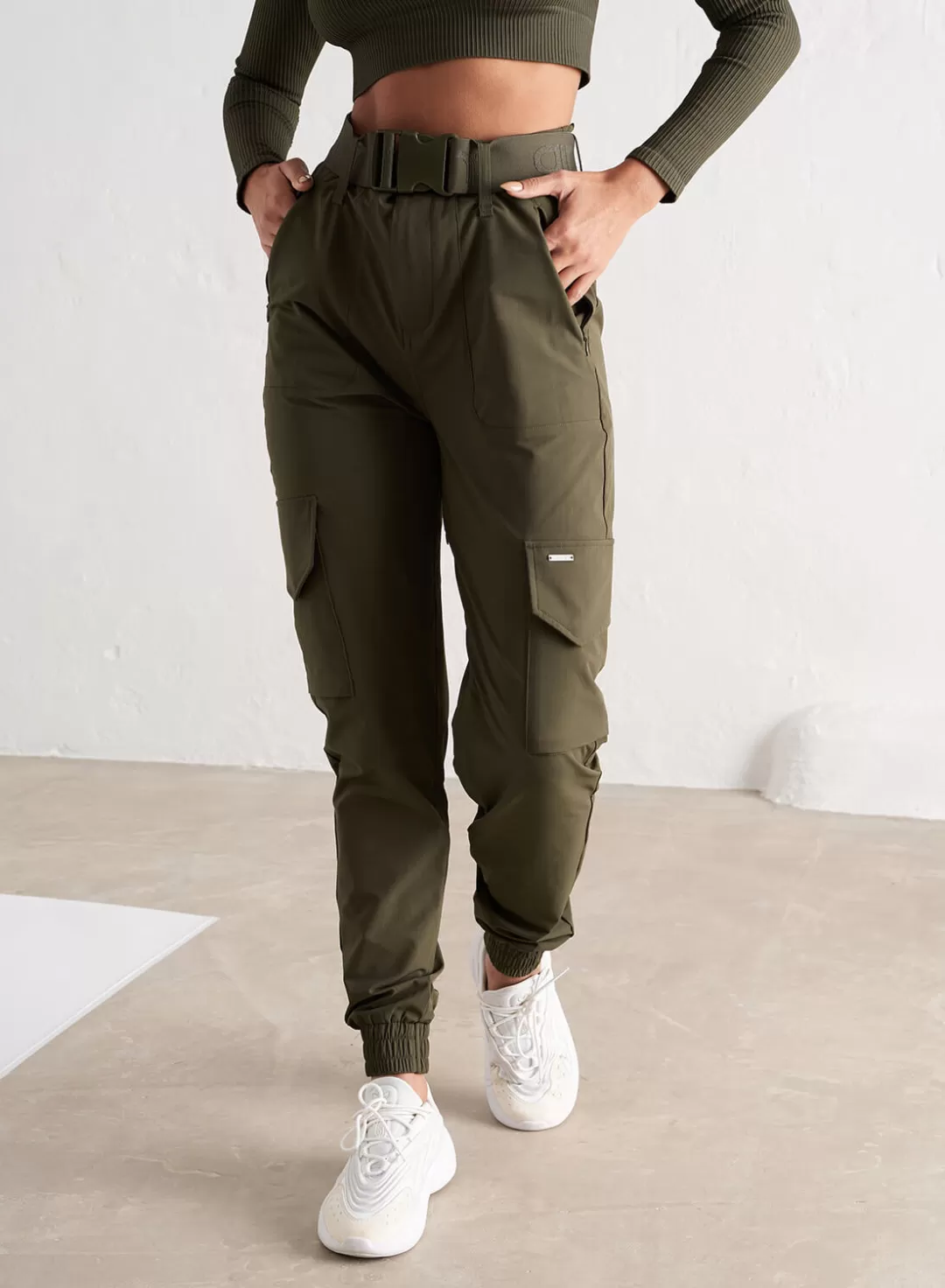 AIM’N Cargo Pants Khaki Hot