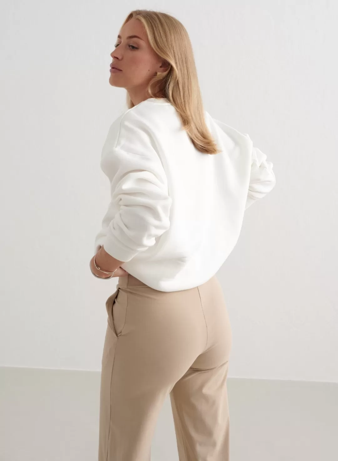 AIM’N Heritage Sweatshirt Off white Hot