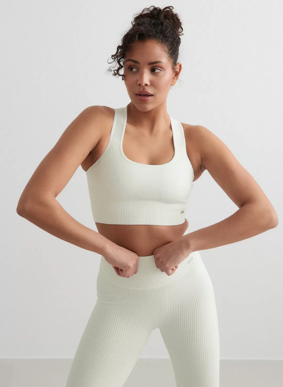 AIM’N Off-White Ribbed Seamless High Support Bra Off white Hot