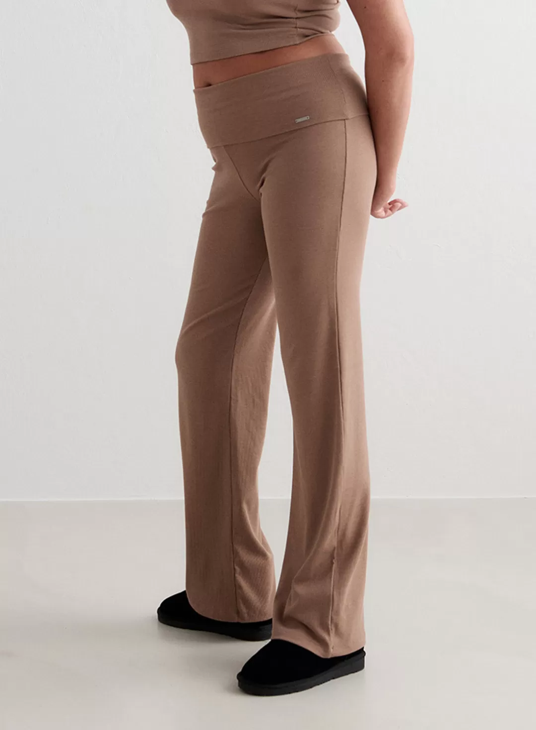 AIM’N Ease Ribbed Pants Toffee melange Shop