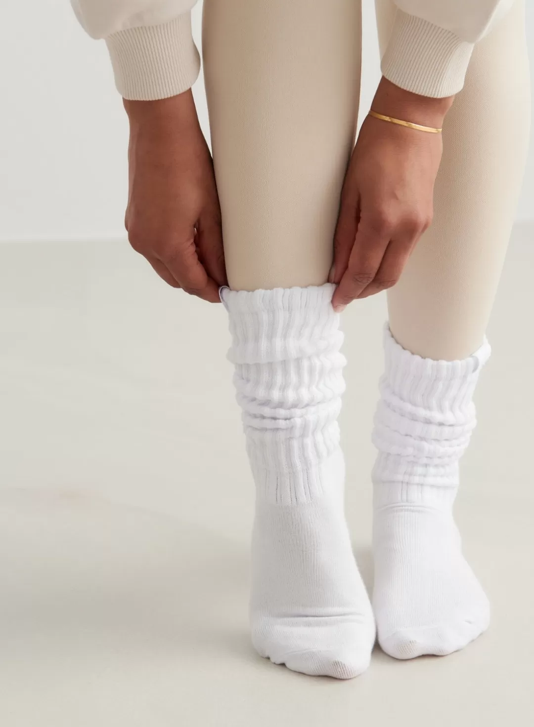 AIM’N Slouch Socks White Sale